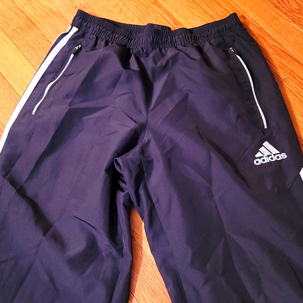 Adidas sweatpants